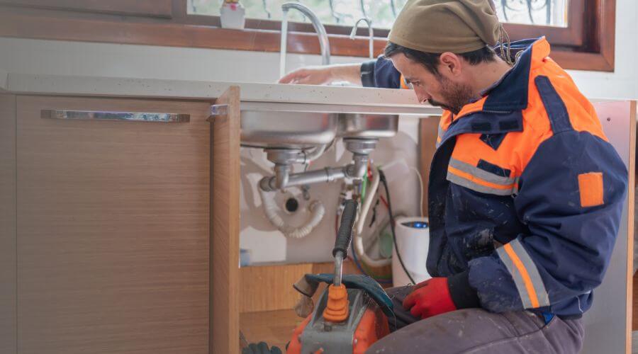 Local expert plumbing services in Alto, MI